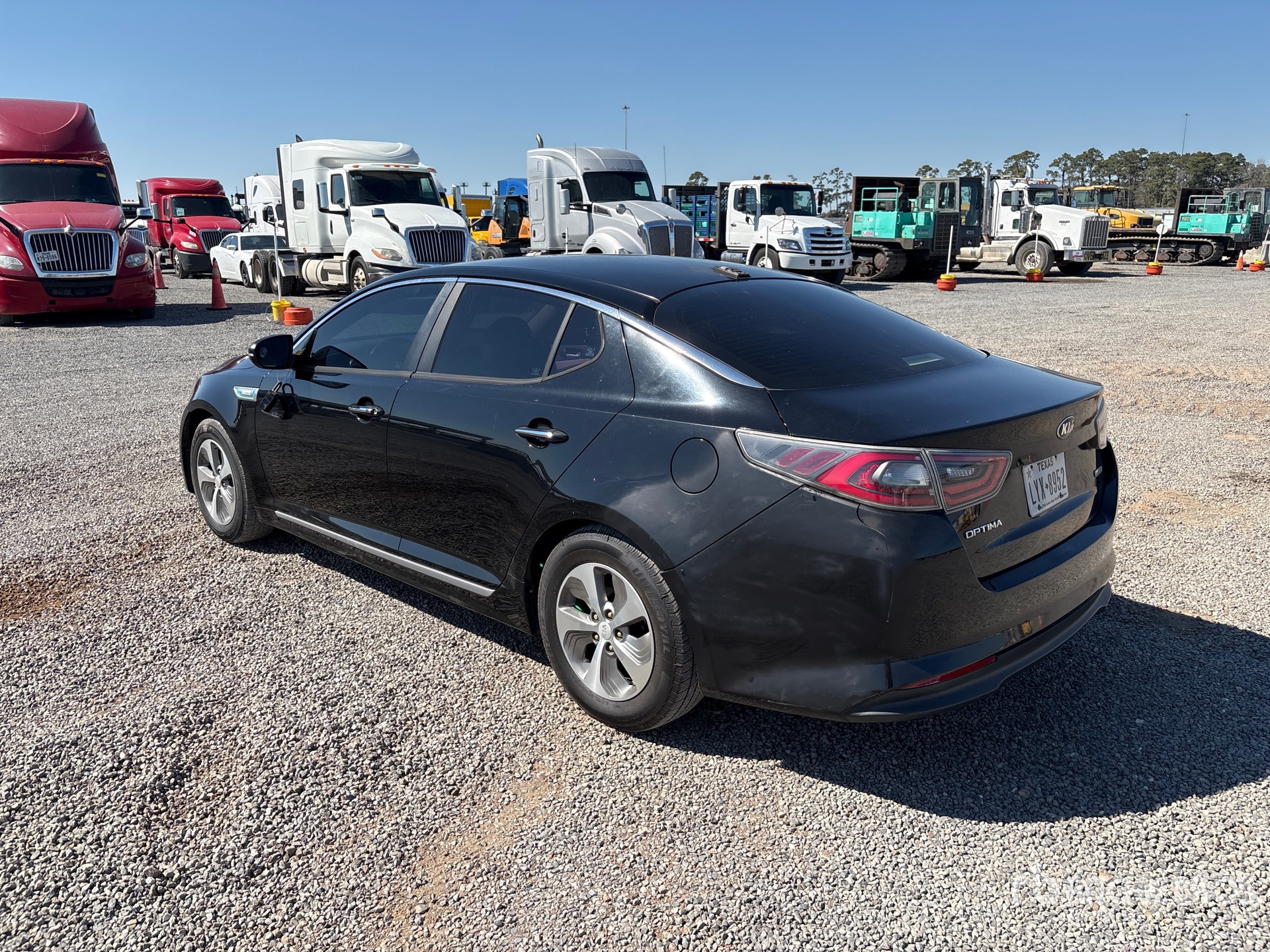 General Appearance with Picture, Left Rear Corner