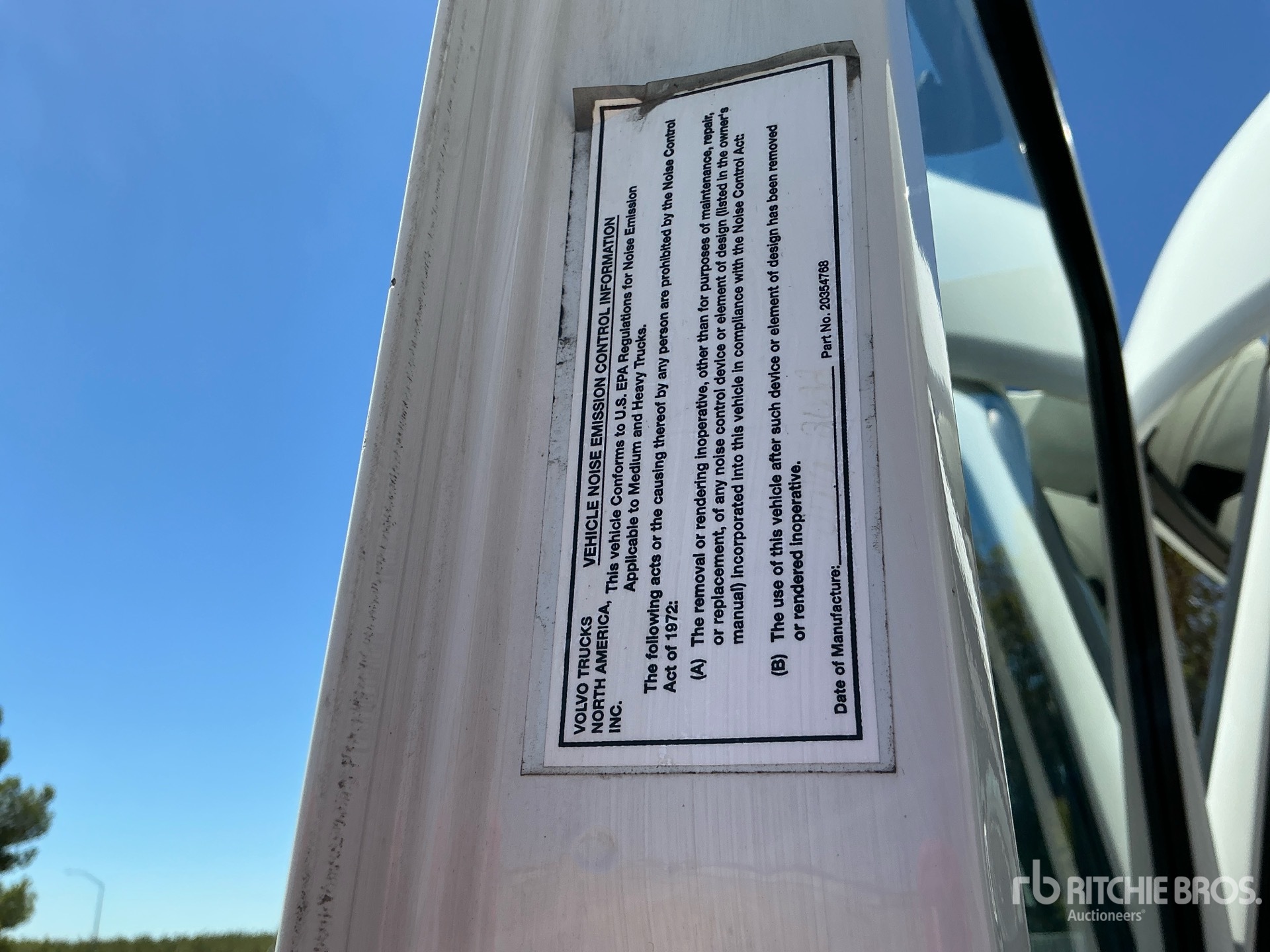 2023 Volvo VNL760