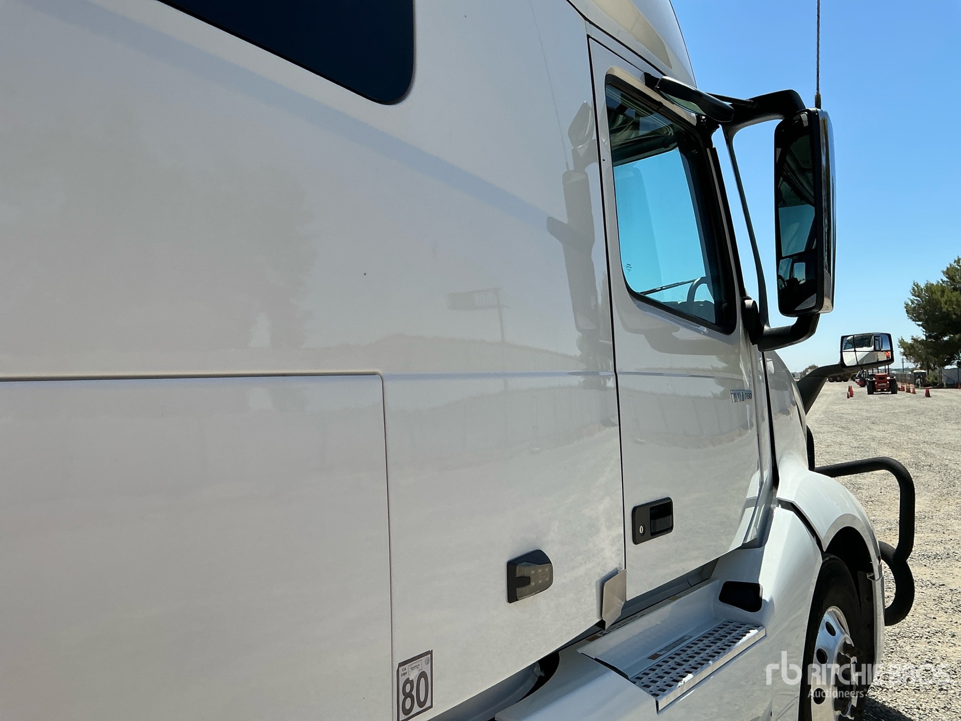 2023 Volvo VNL760