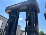 Hydraulics with Mast Lift Cylinders