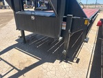 Trailer Chassis with Landing Gear / Tongue Jack