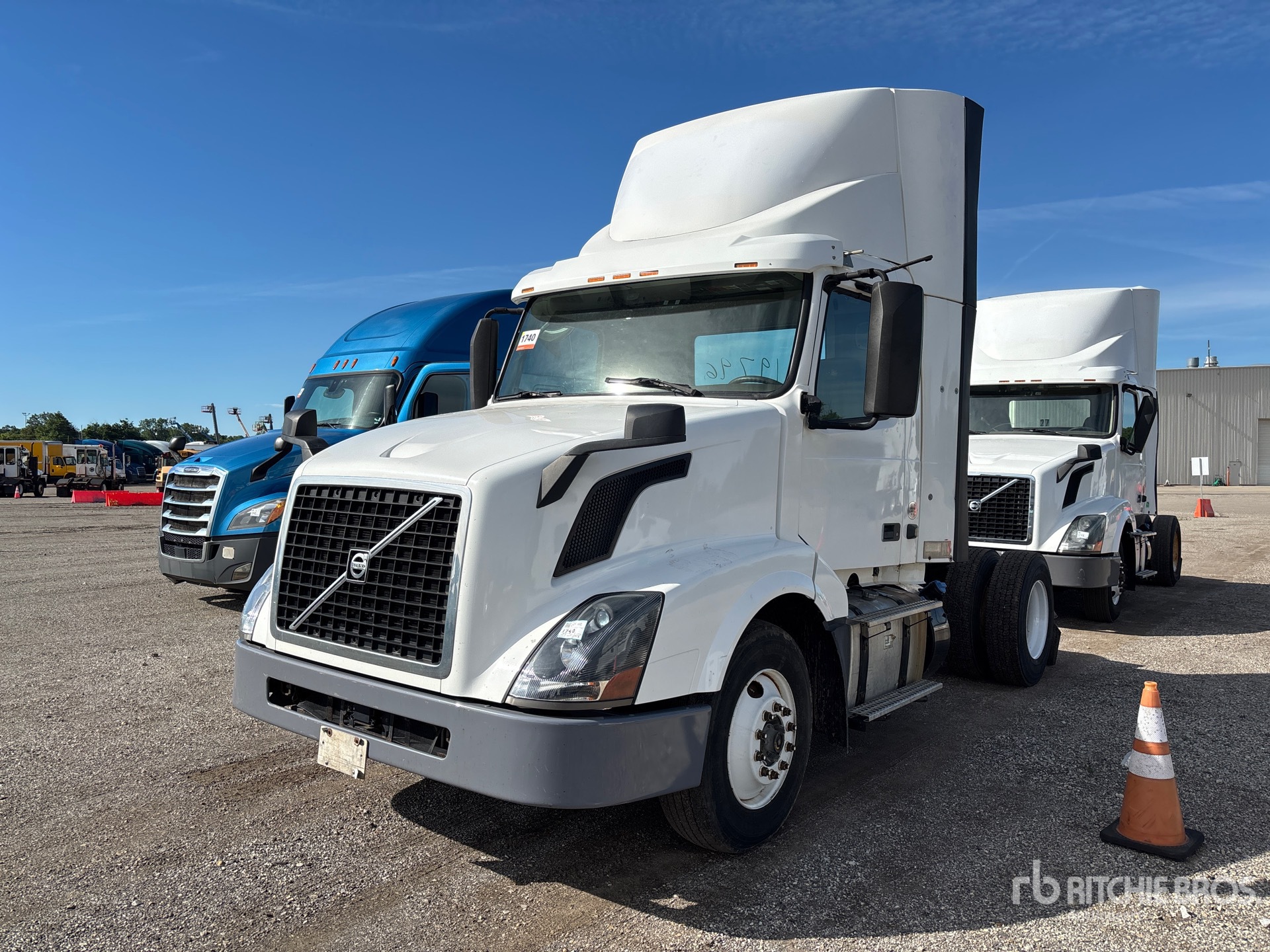 2017 Volvo VNL