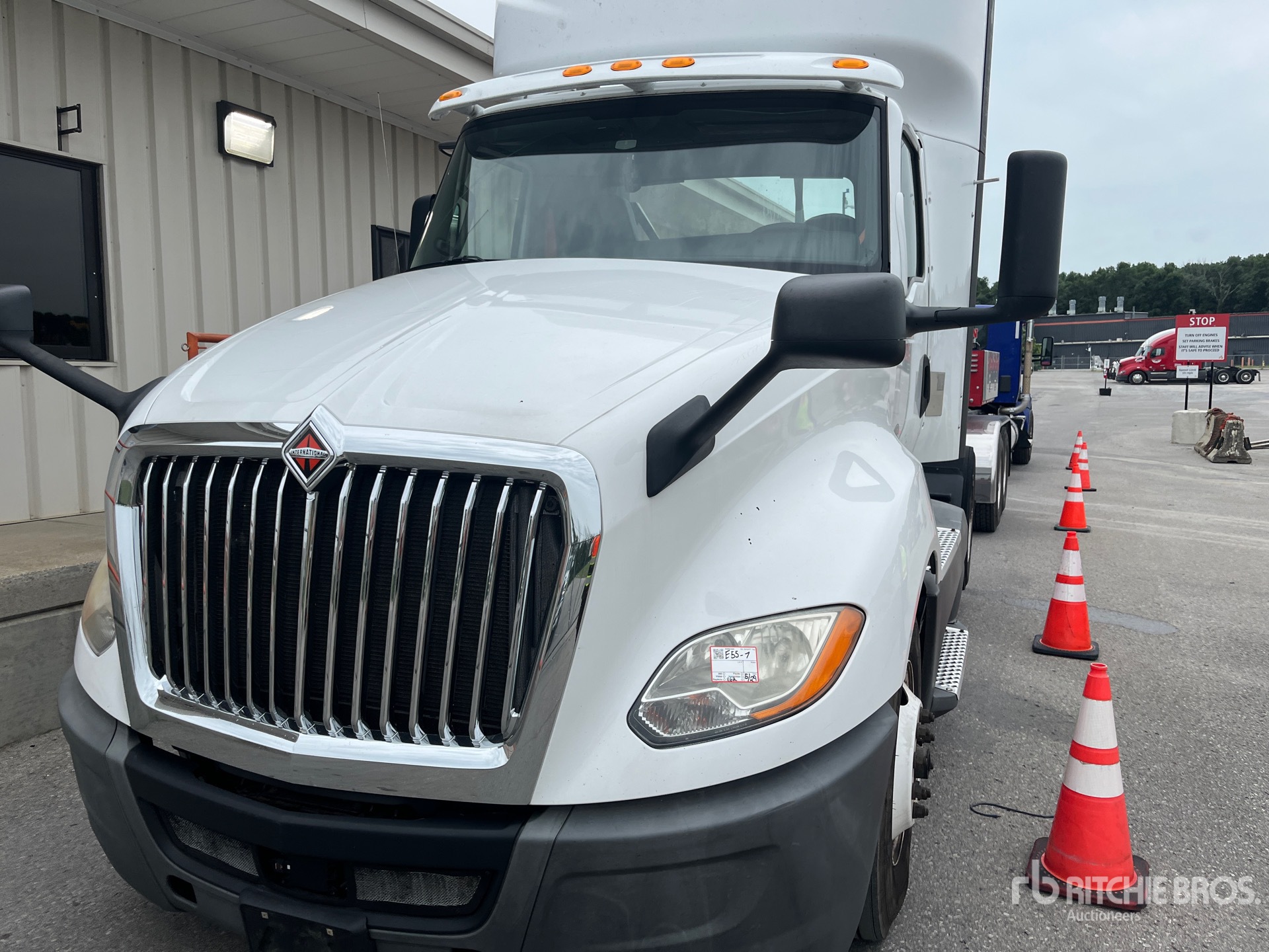 Photo of a 2019 International LT625