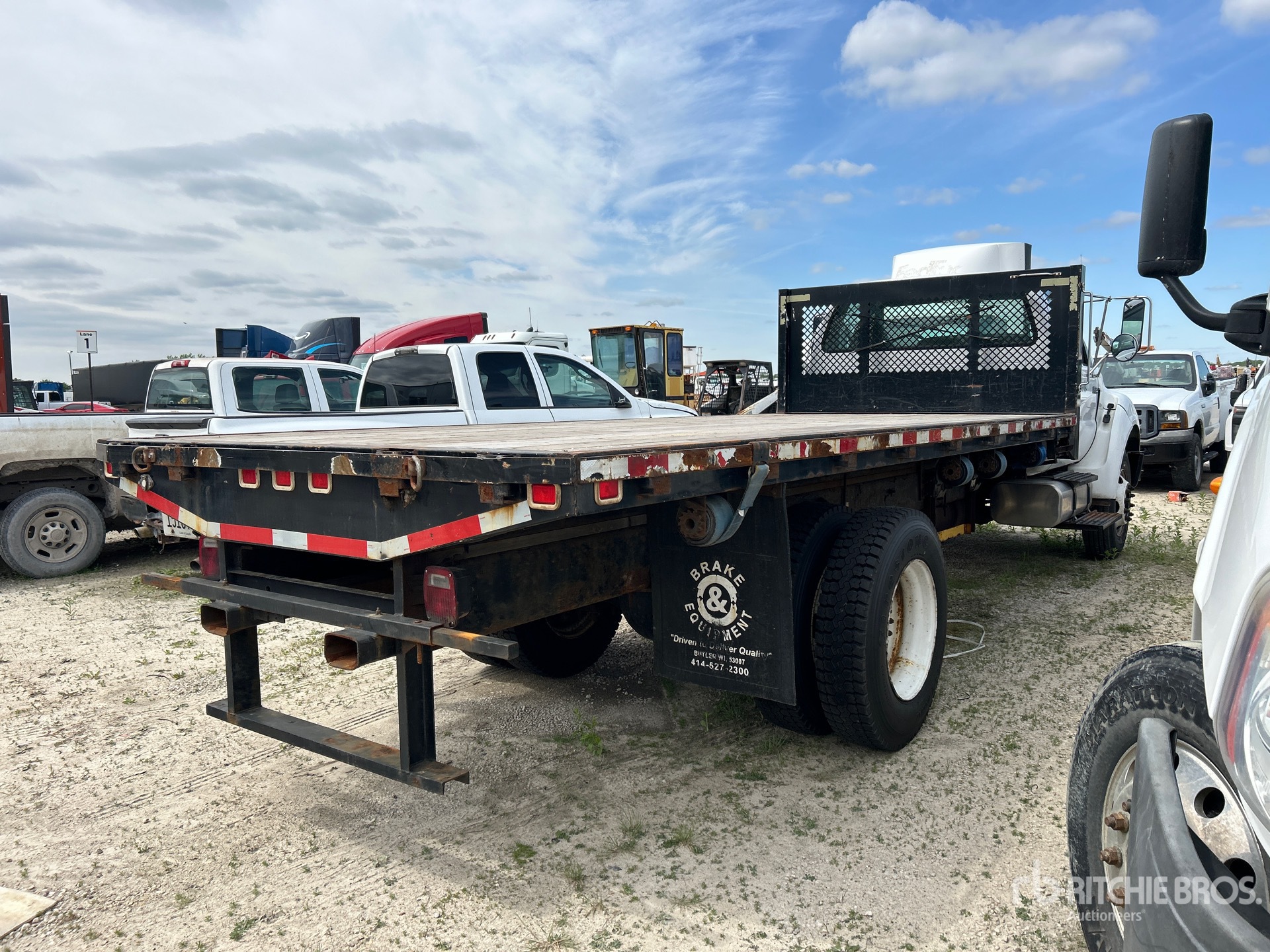General Appearance with Picture, Right Rear Corner