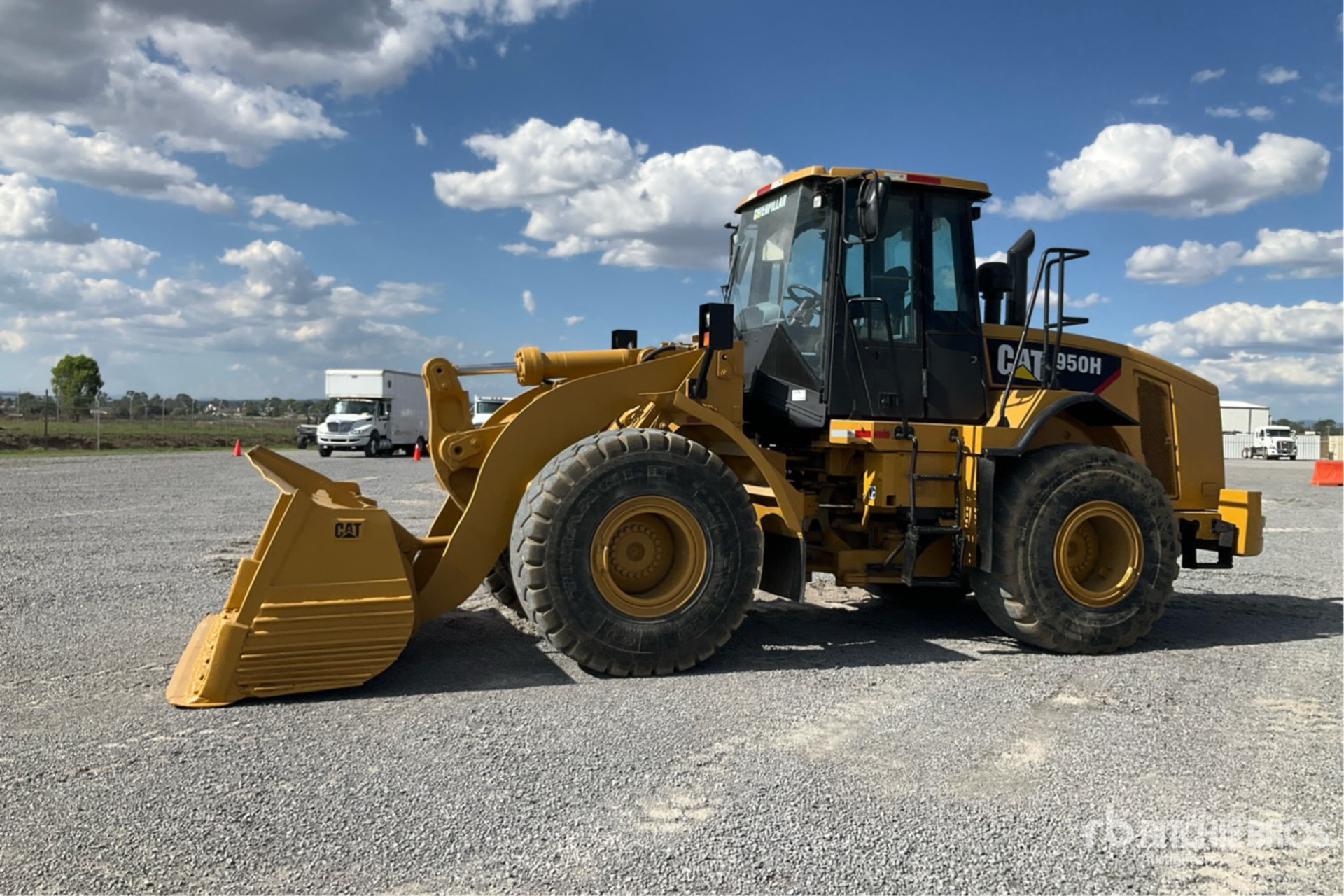 General Appearance with Image, coin avant gauche