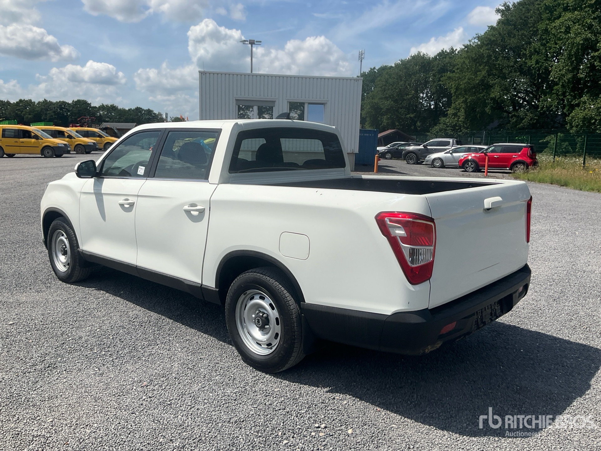 General Appearance with Picture, Left Rear Corner