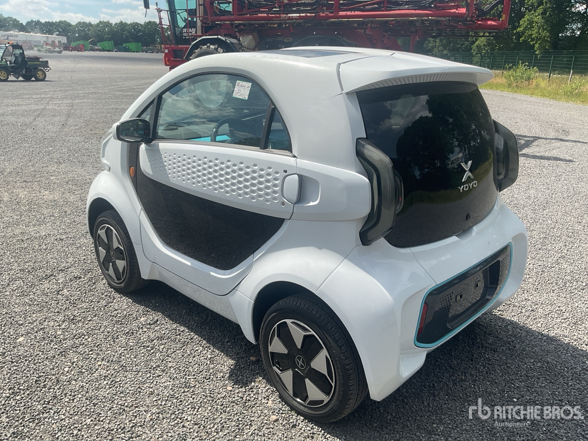 General Appearance with Picture, Left Rear Corner