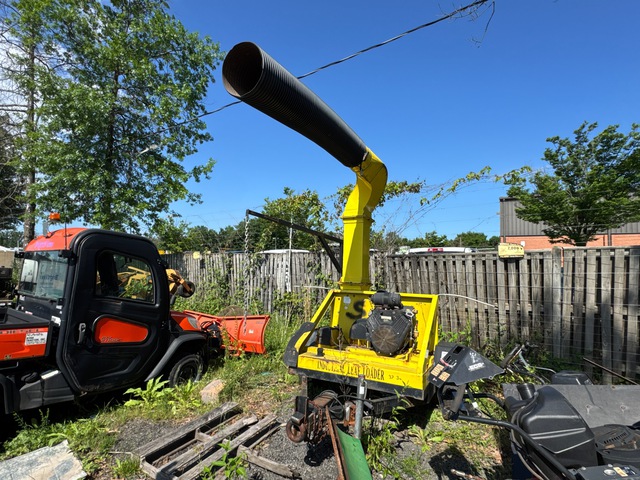 2016 Tow Behind Leaf Vacuum 2016 Tow Behind Leaf Vacuum
