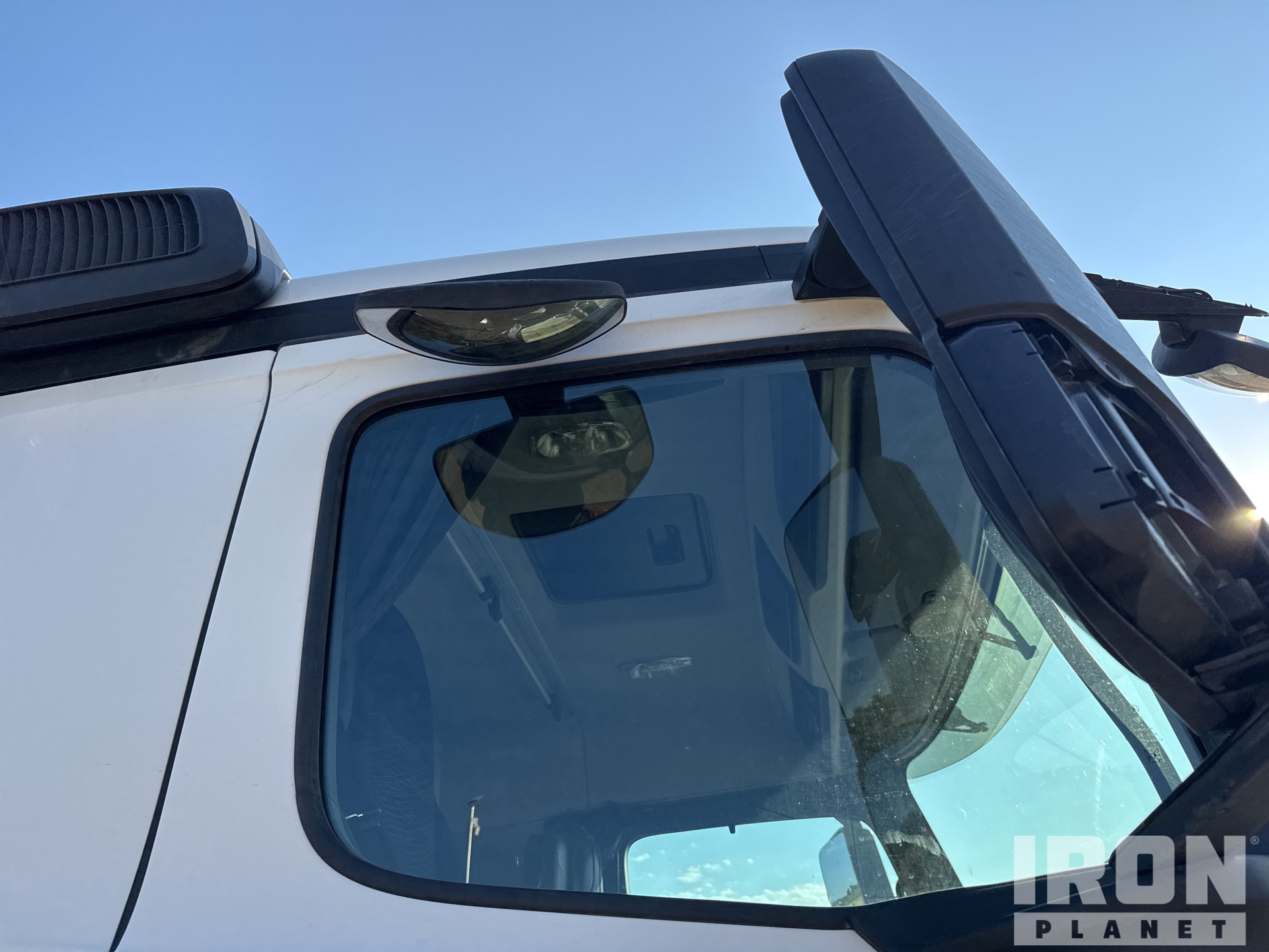2018 Mercedes-Benz AROCS 2051