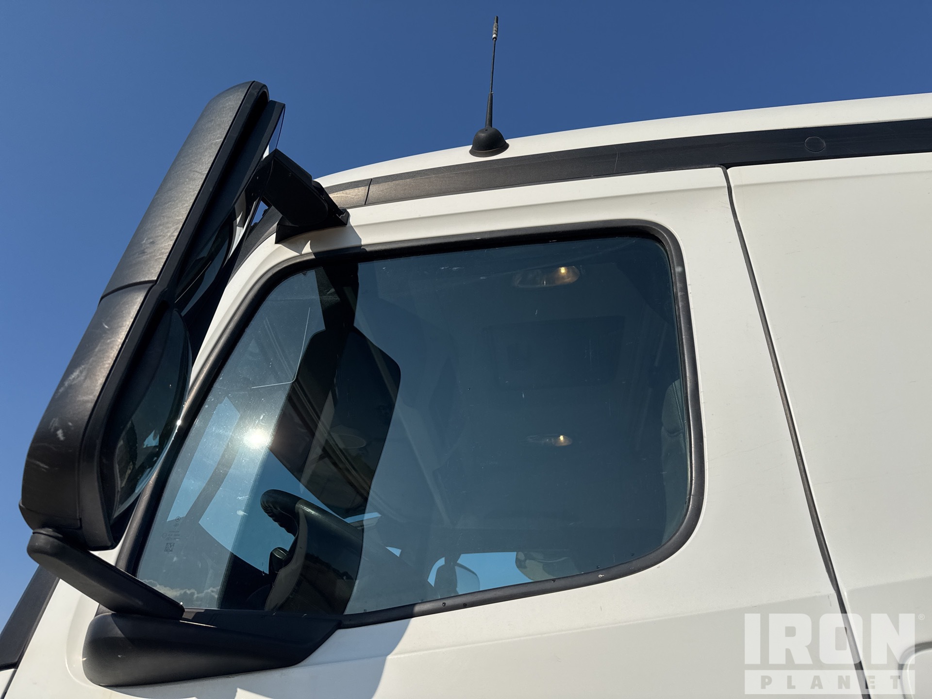 2018 Mercedes-Benz AROCS 2051