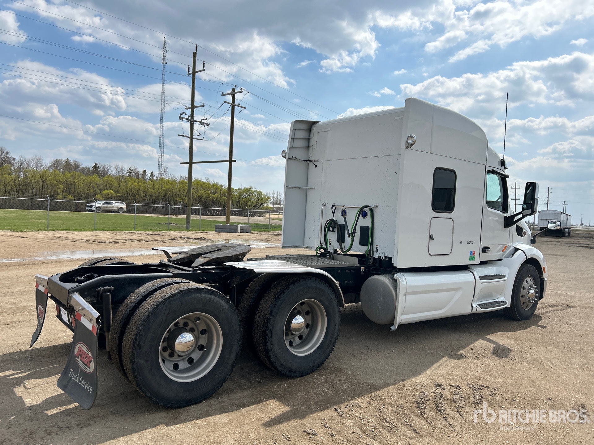 General Appearance with Picture, Right Rear Corner
