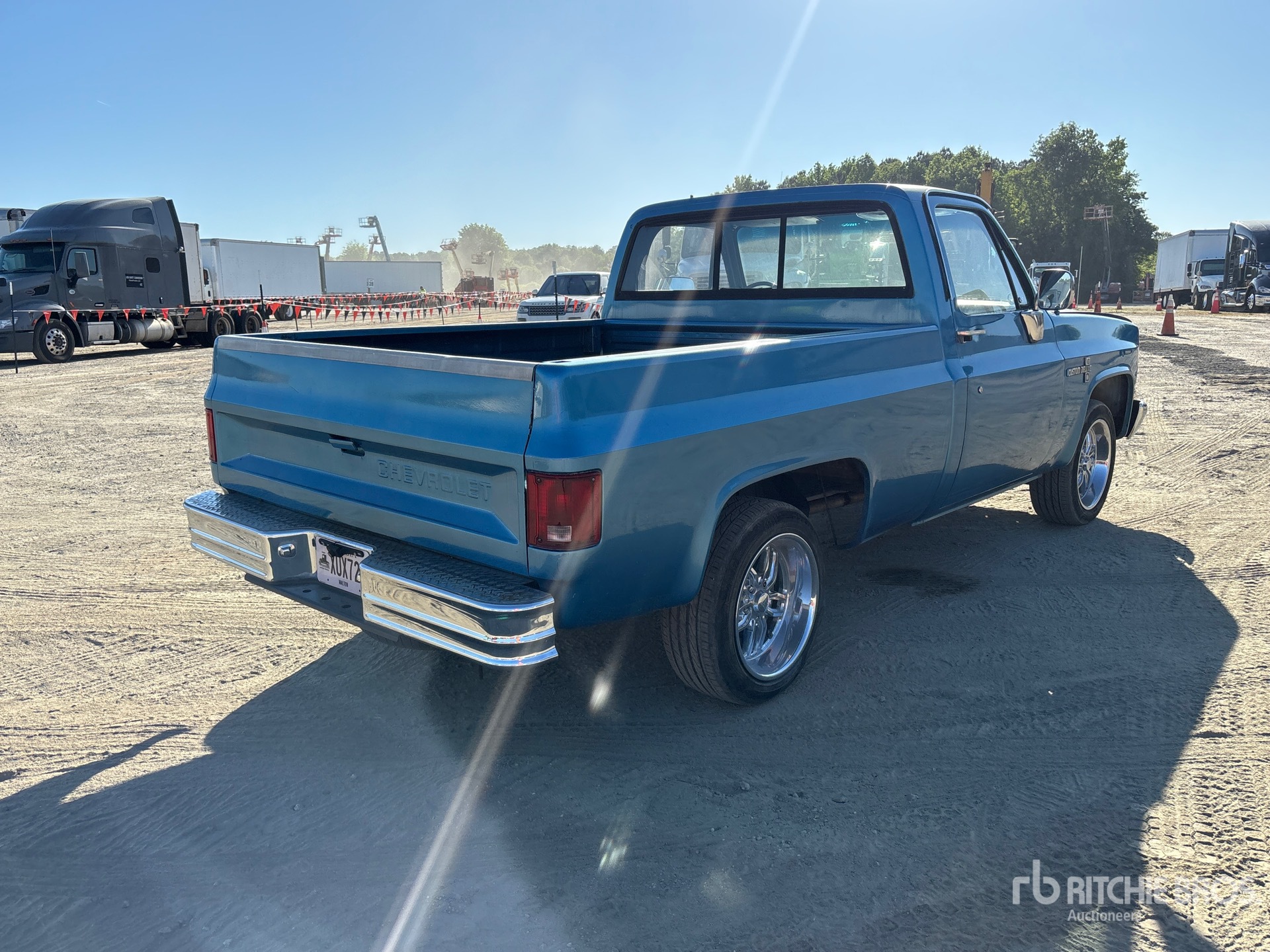 General Appearance with Picture, Right Rear Corner