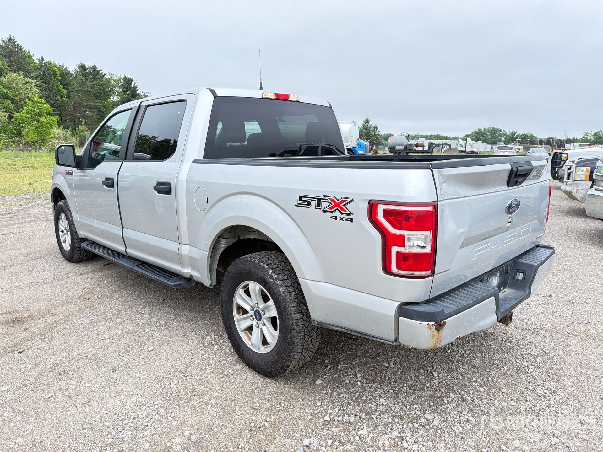 General Appearance with Picture, Left Rear Corner