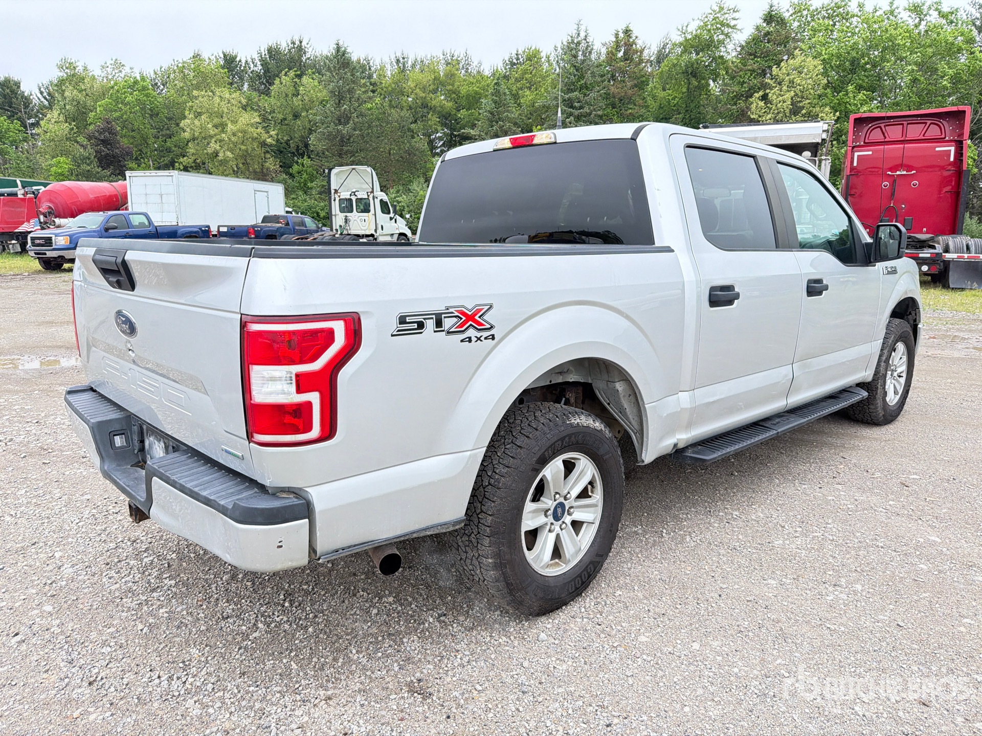 General Appearance with Picture, Right Rear Corner
