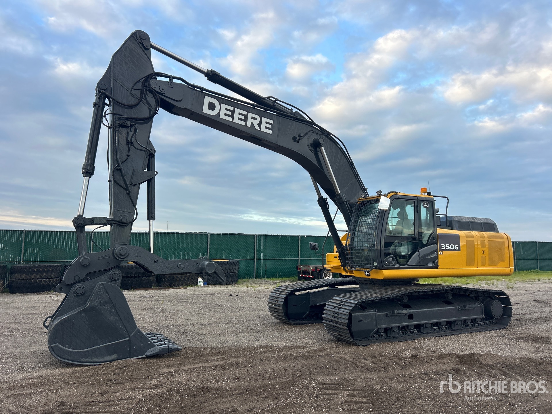 2021 John Deere 350G LC