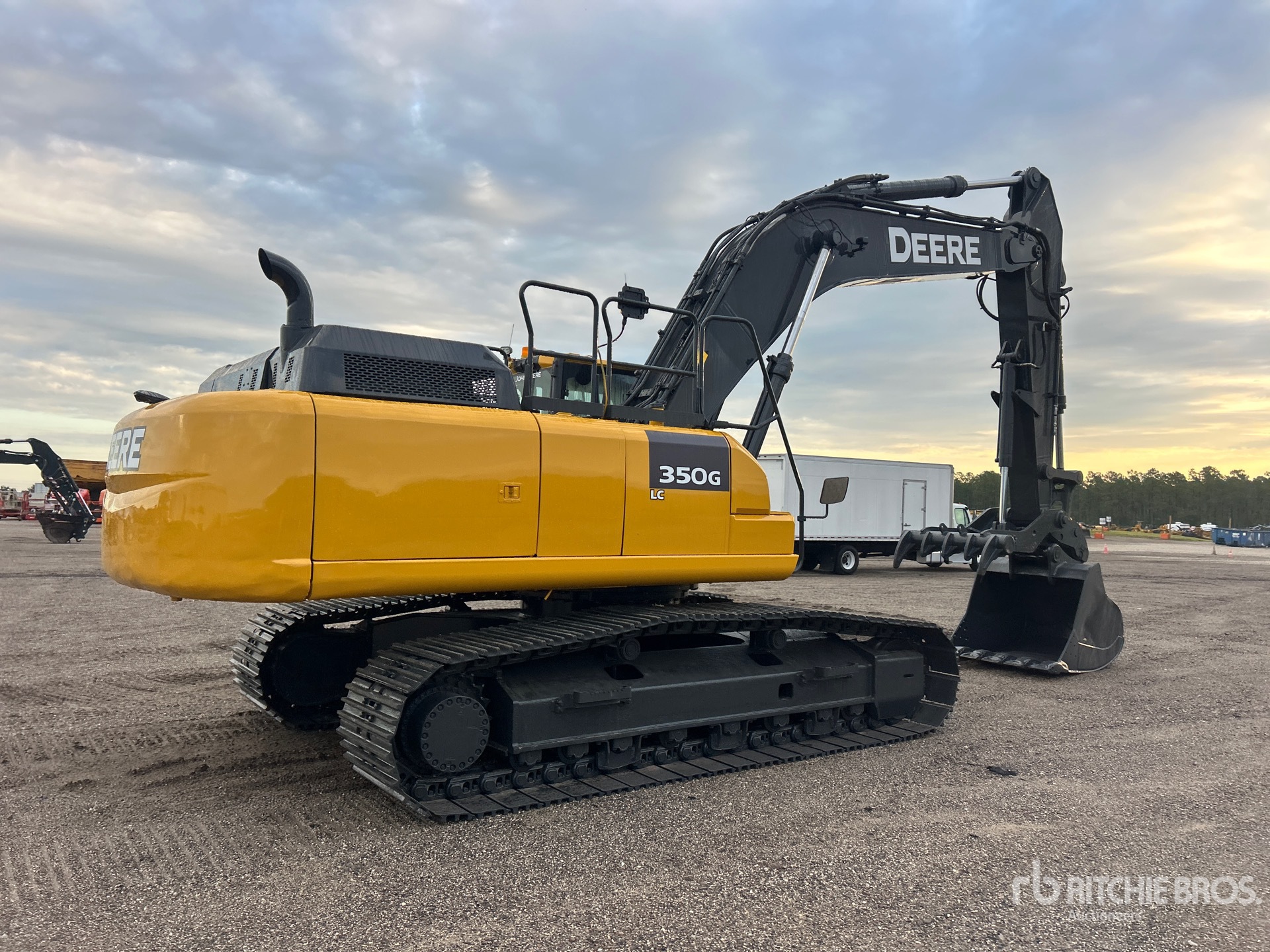 2021 John Deere 350G LC