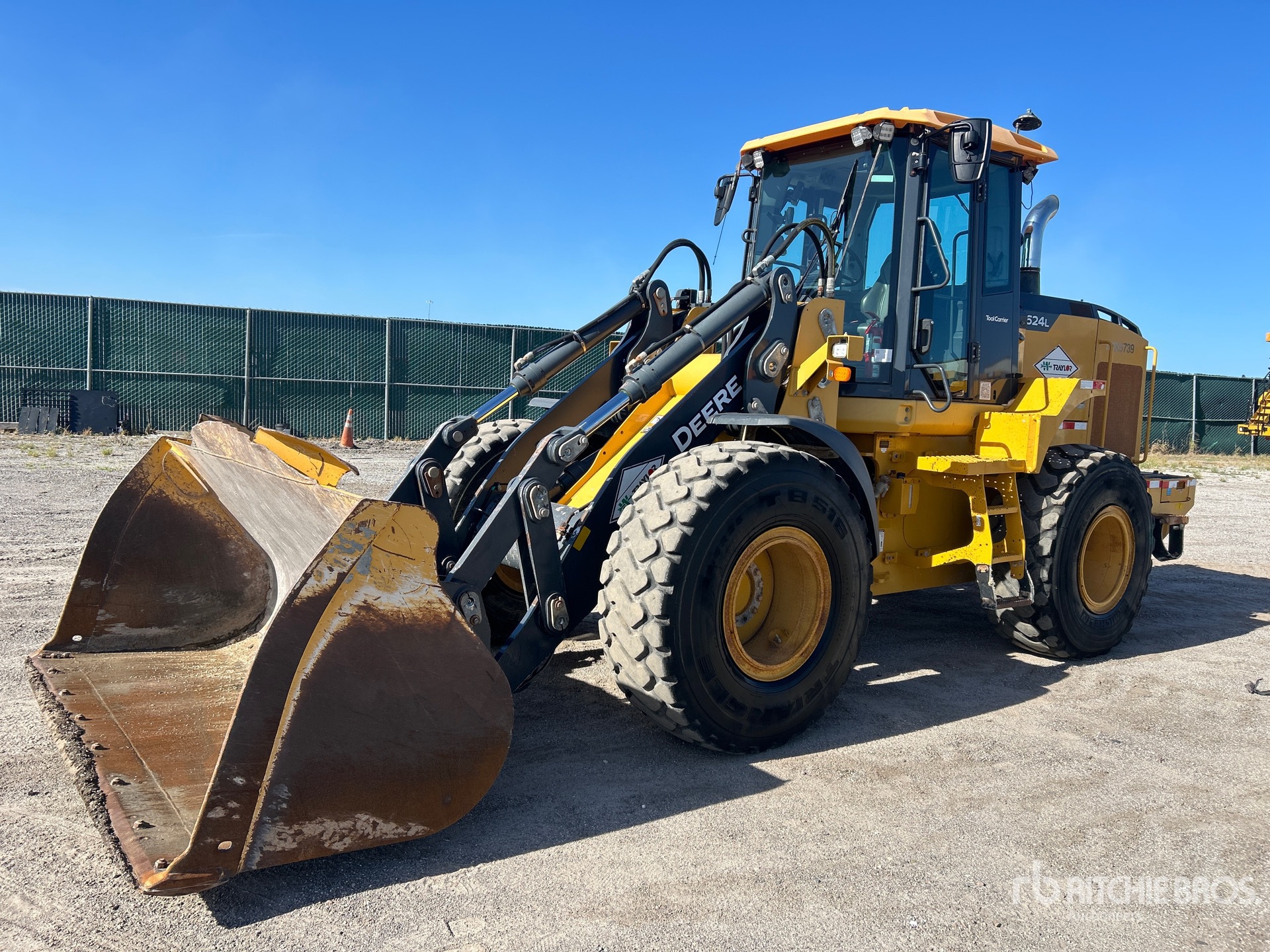 Photo of a 2020 John Deere 624L