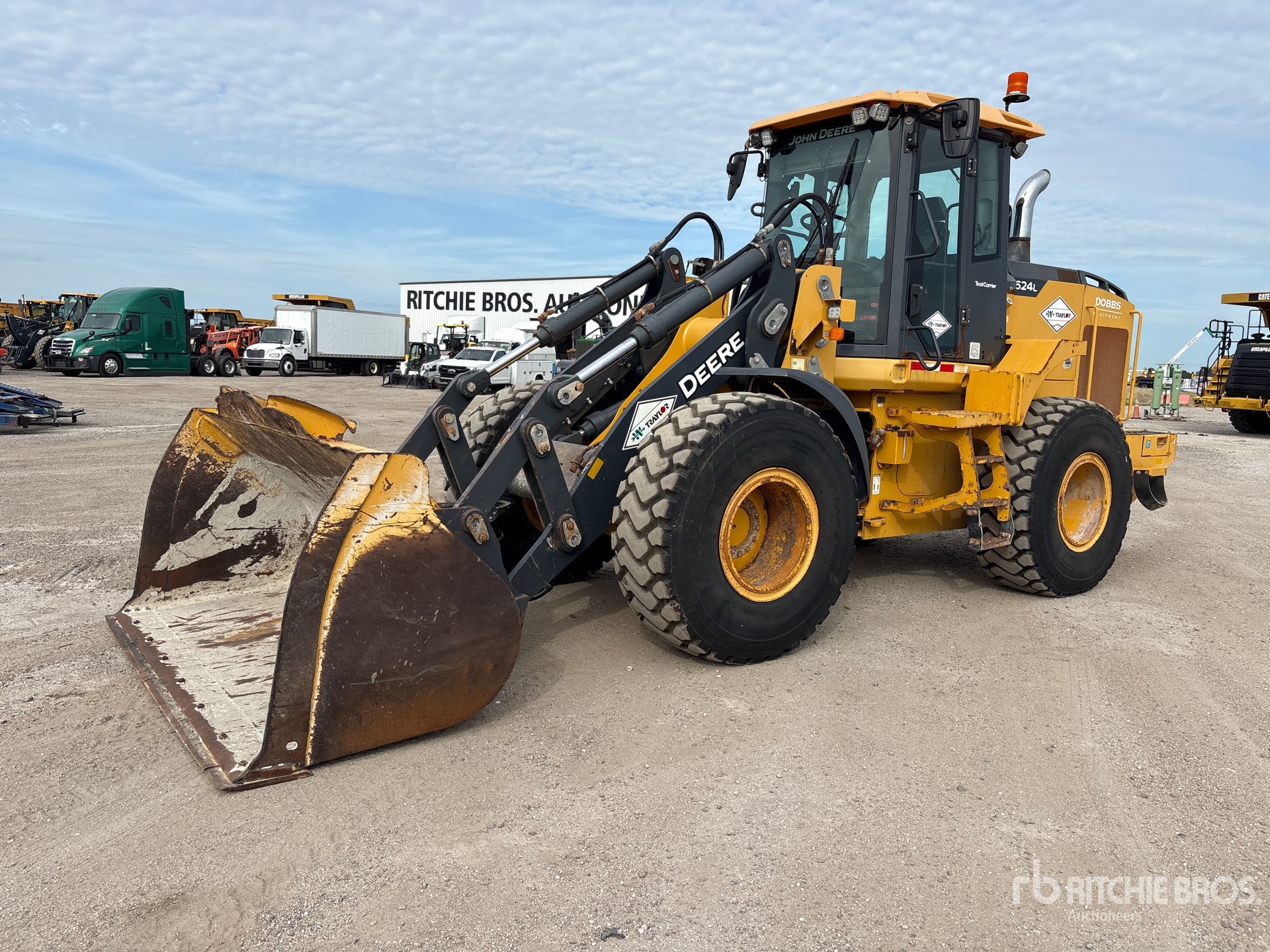 Photo of a 2021 John Deere 624L