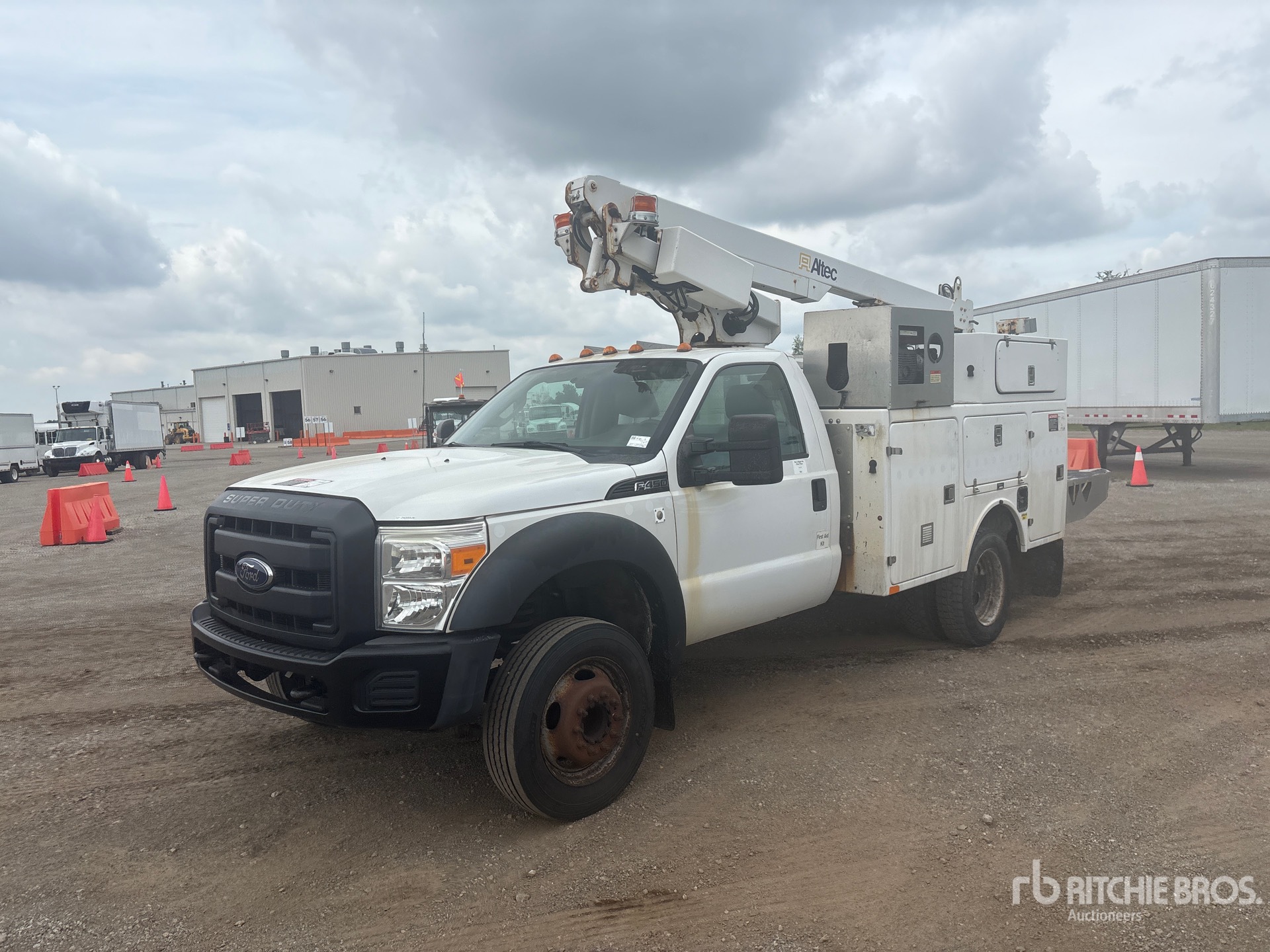 Photo of a 2012 Ford F-450