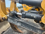 Hydraulics with Ripper Cylinders