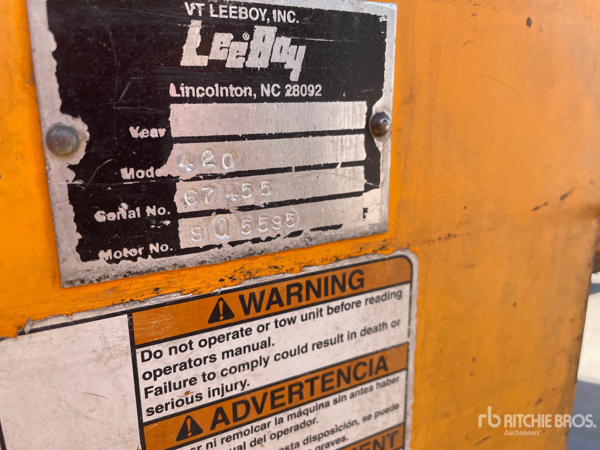 Photo of a 2011 Leeboy 420