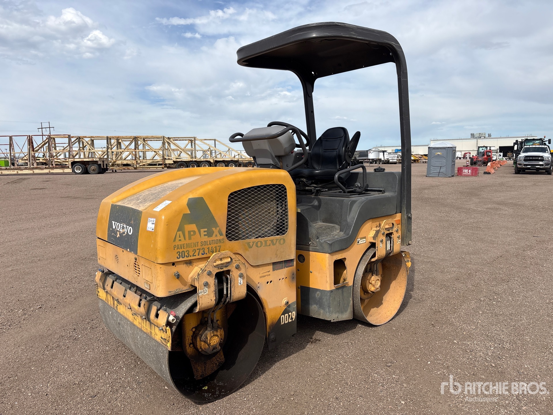 Photo of a 2013 Volvo DD29