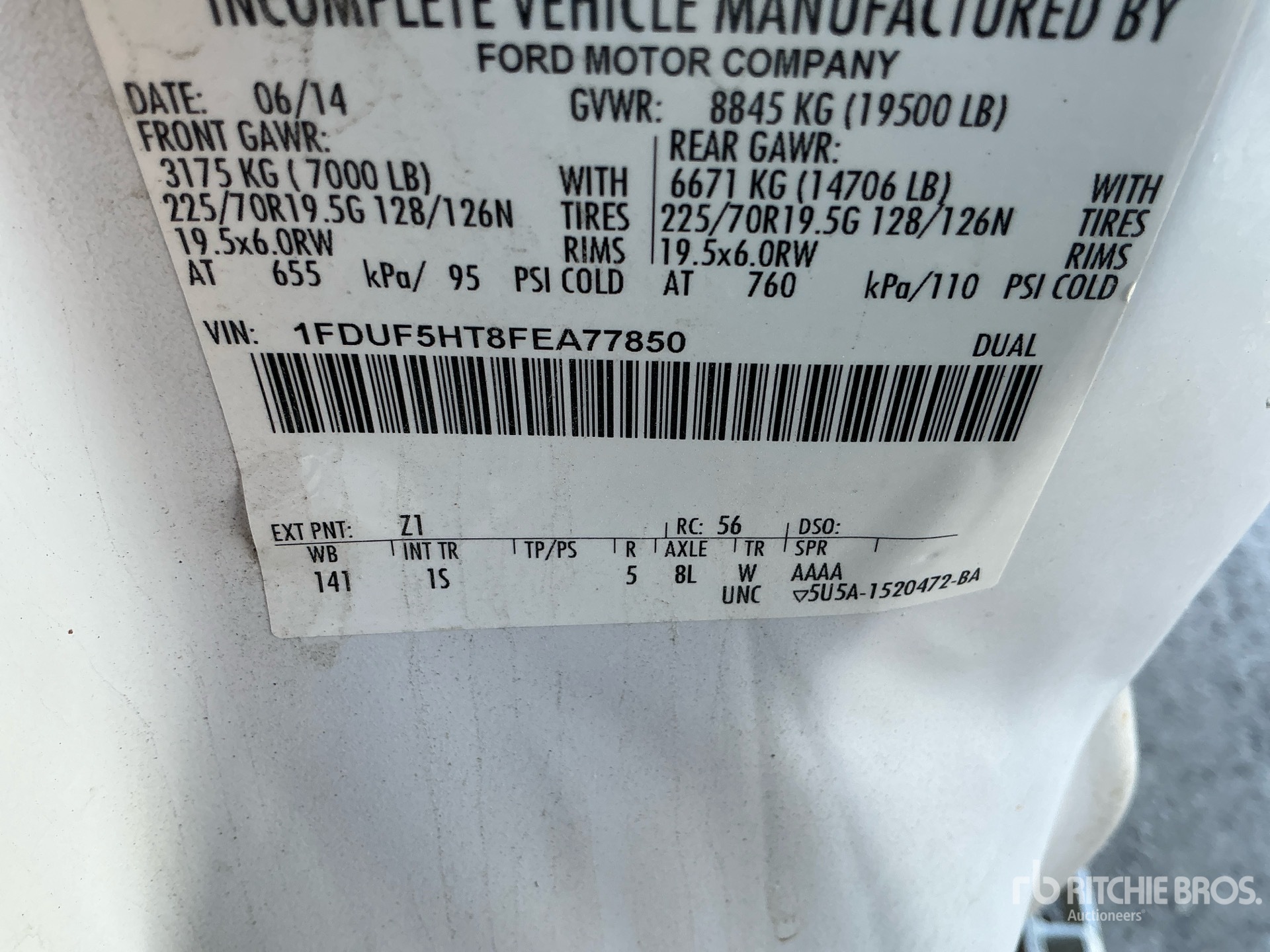 Photo of a 2015 Ford F-550
