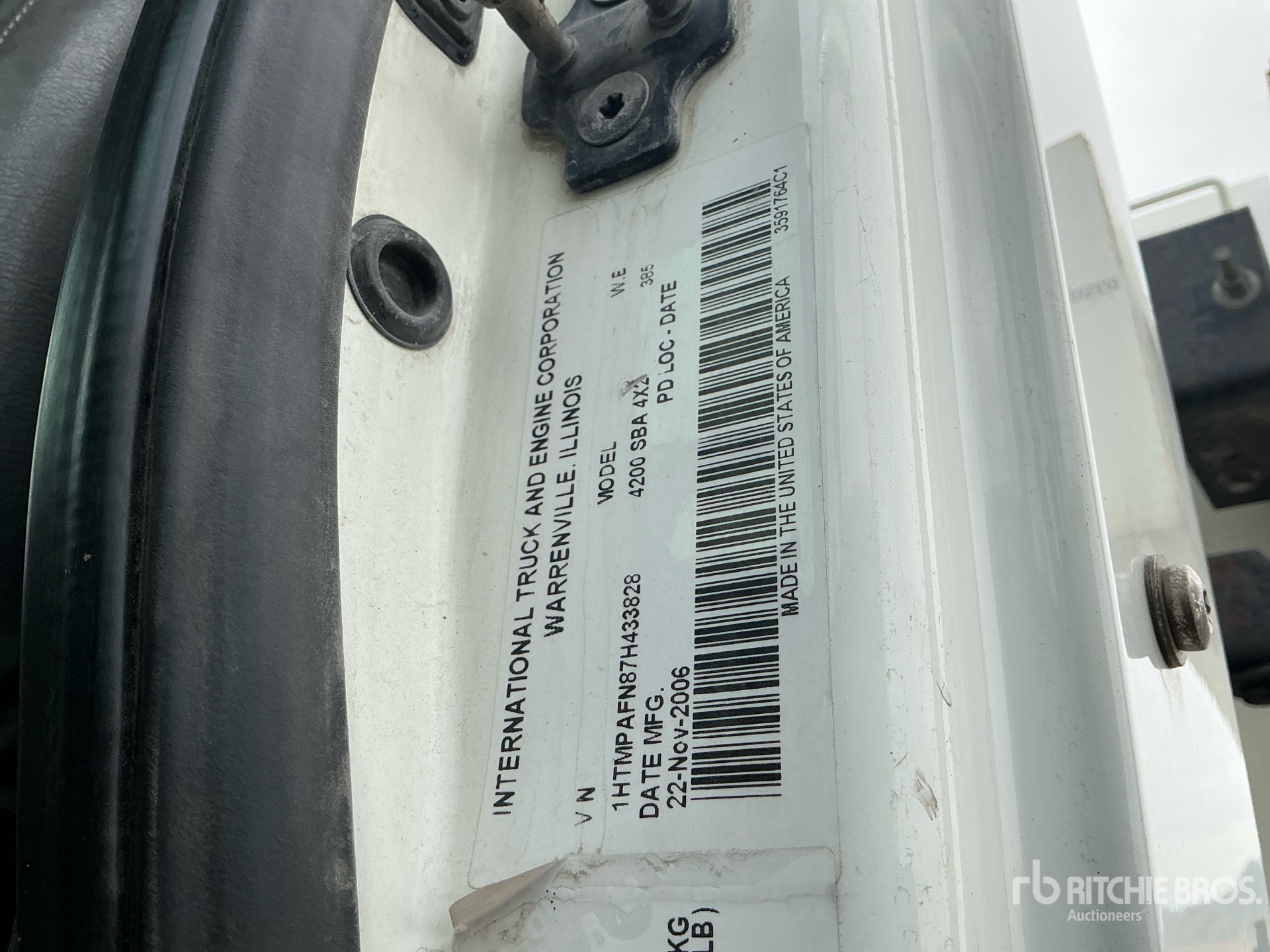Photo of a 2007 International 4200