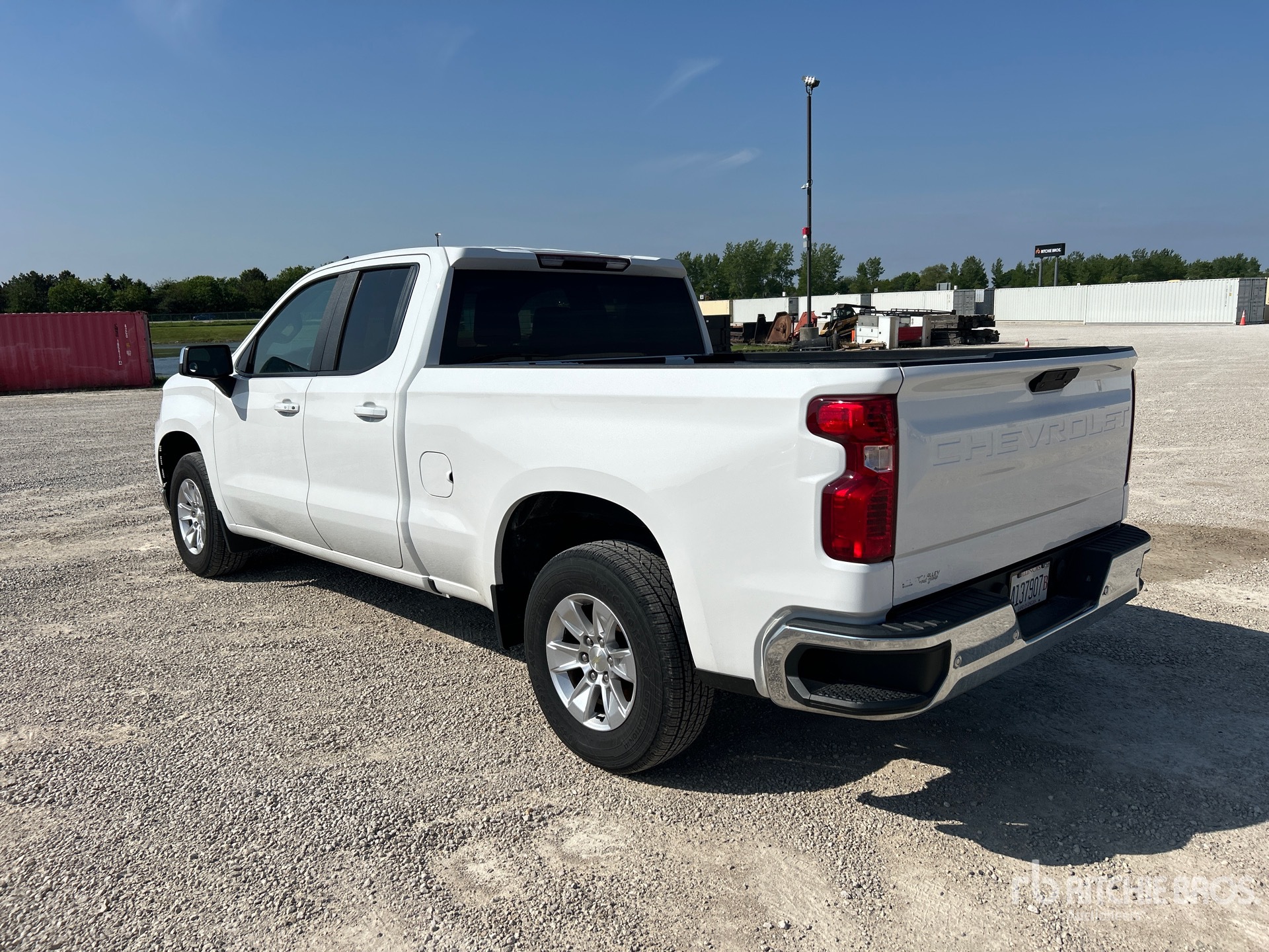 General Appearance with Picture, Left Rear Corner