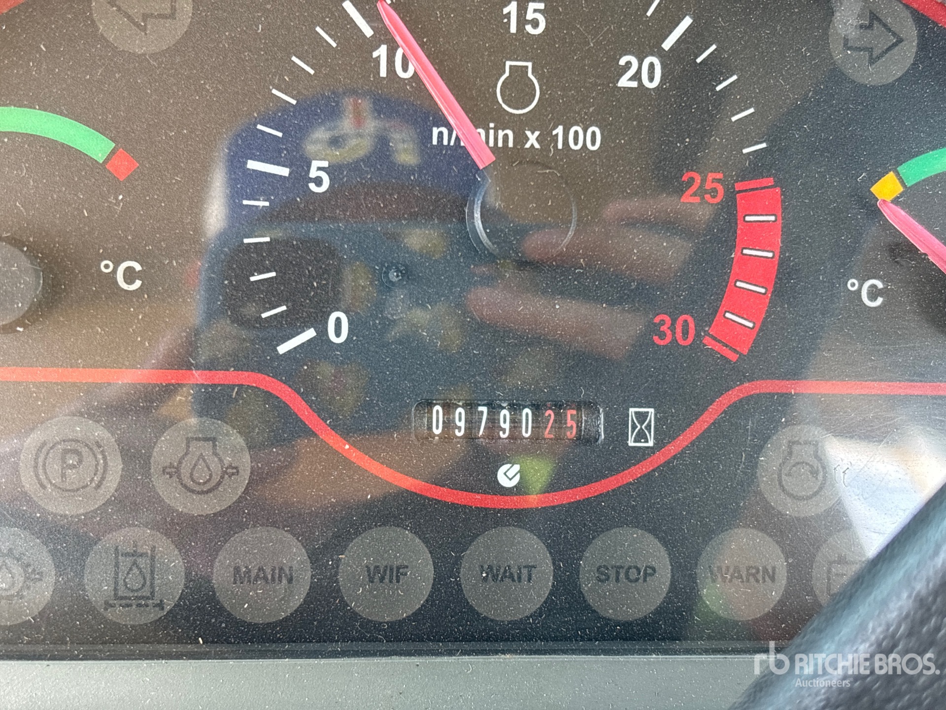General Appearance with Hour Meter / Odometer