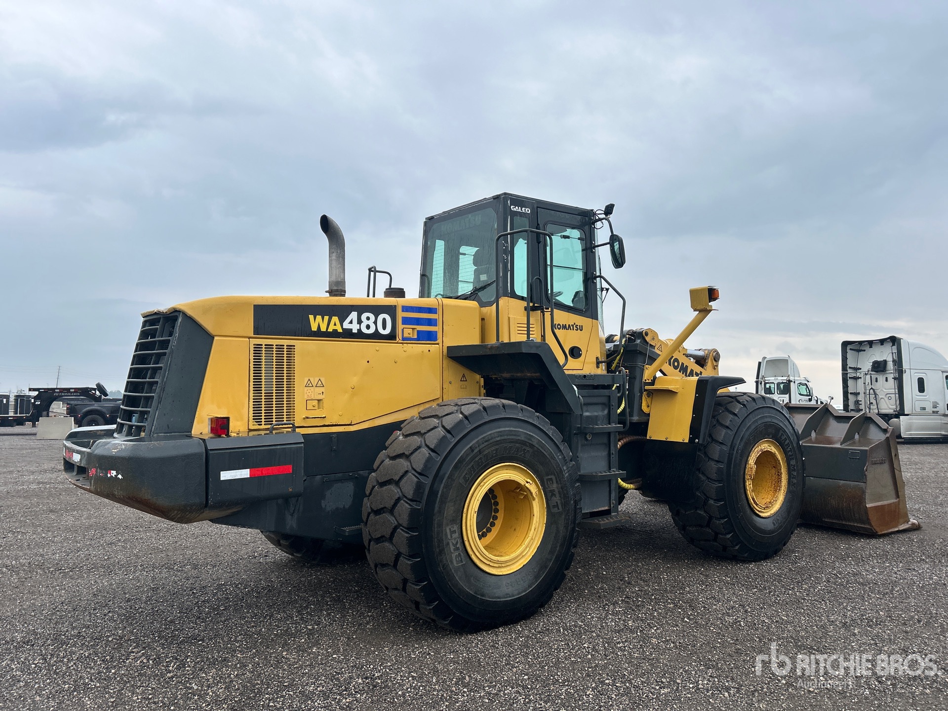 2005 Komatsu WA480-5