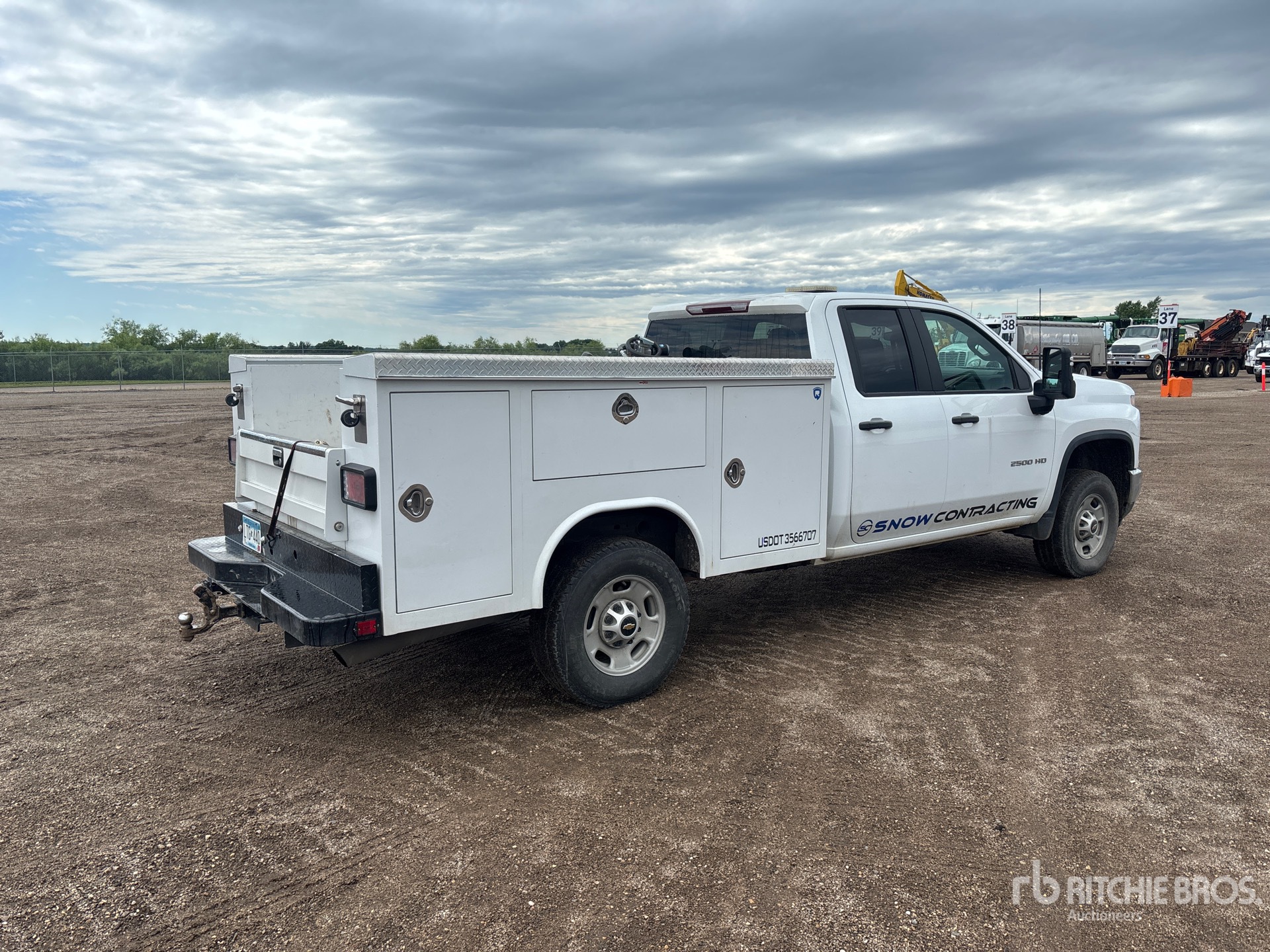 General Appearance with Picture, Right Rear Corner