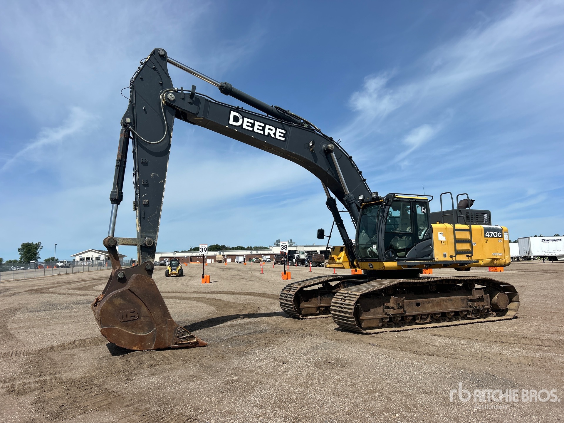 Photo of a 2015 John Deere 470G LC