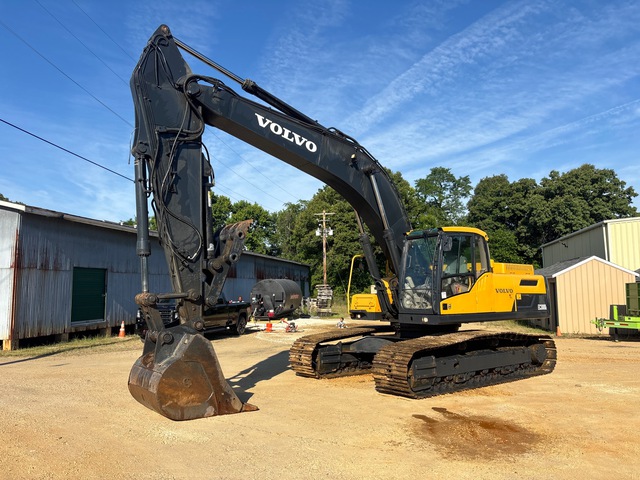 2012 Volvo EC300DL Tracked Excavator