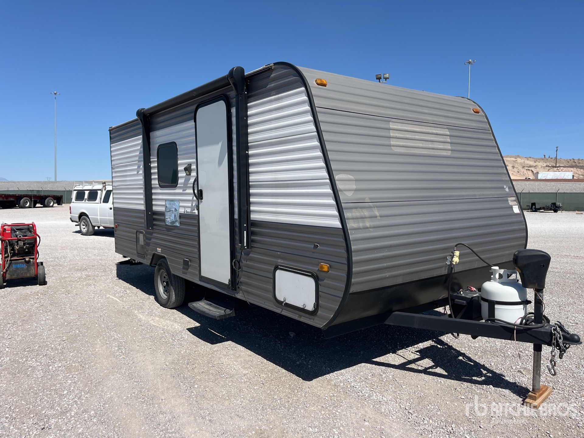 General Appearance with Picture, Right Front Corner