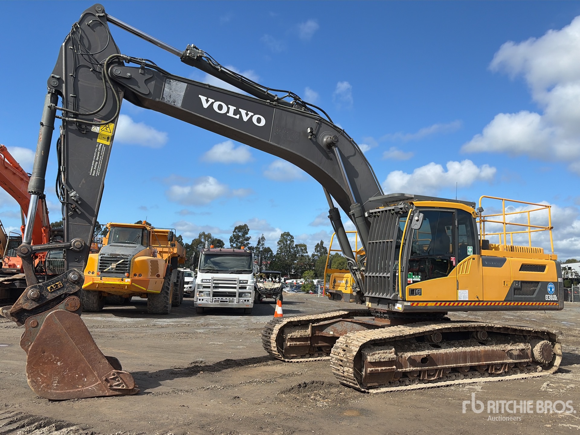 Photo of a 2020 Volvo EC300DL