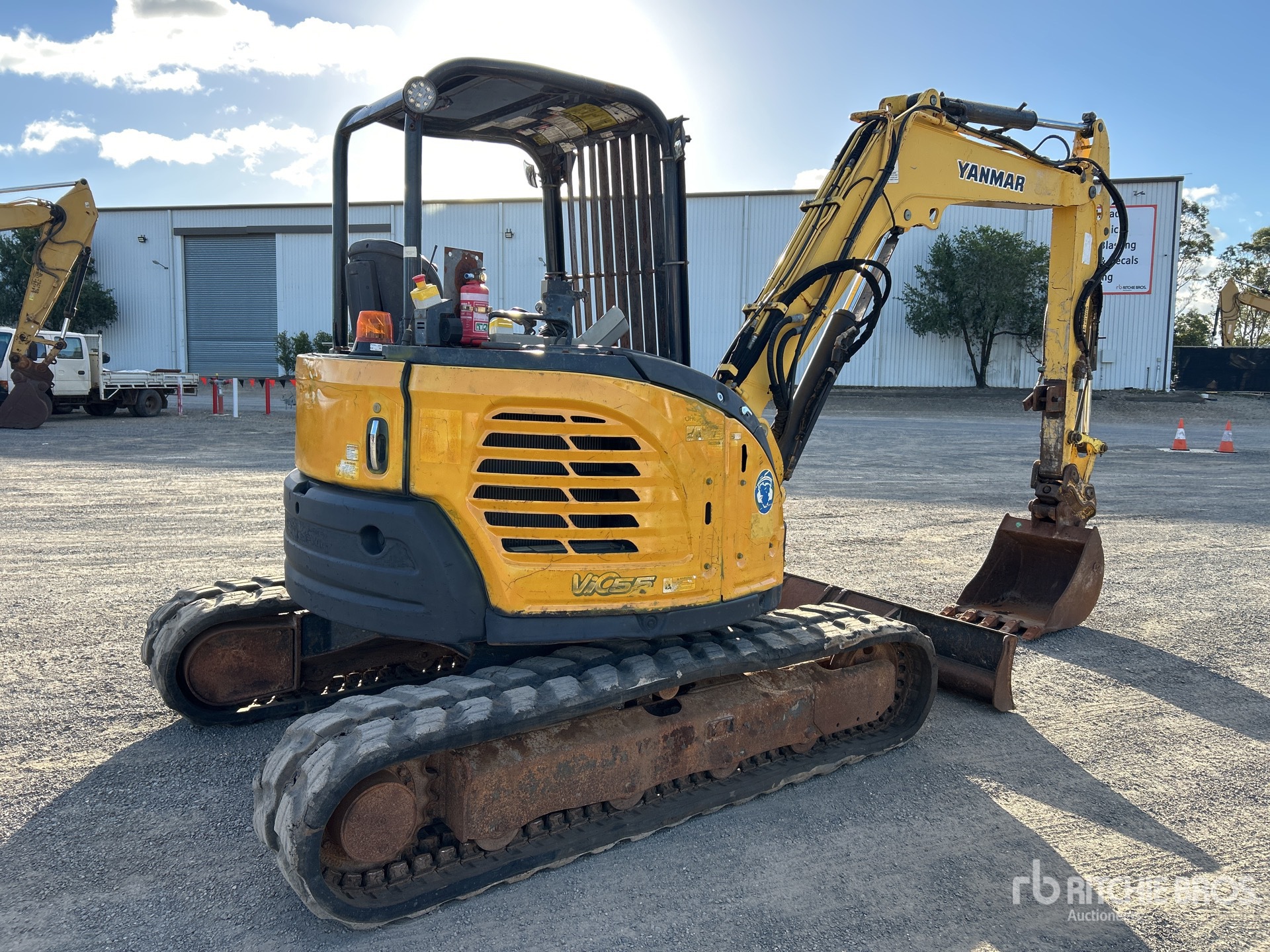 General Appearance with Picture, Right Rear Corner