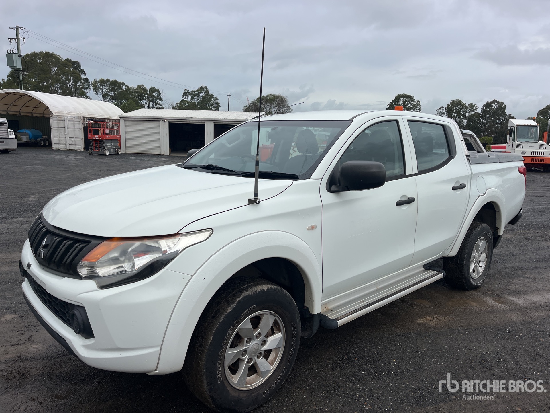 General Appearance with Picture, Right Front Corner
