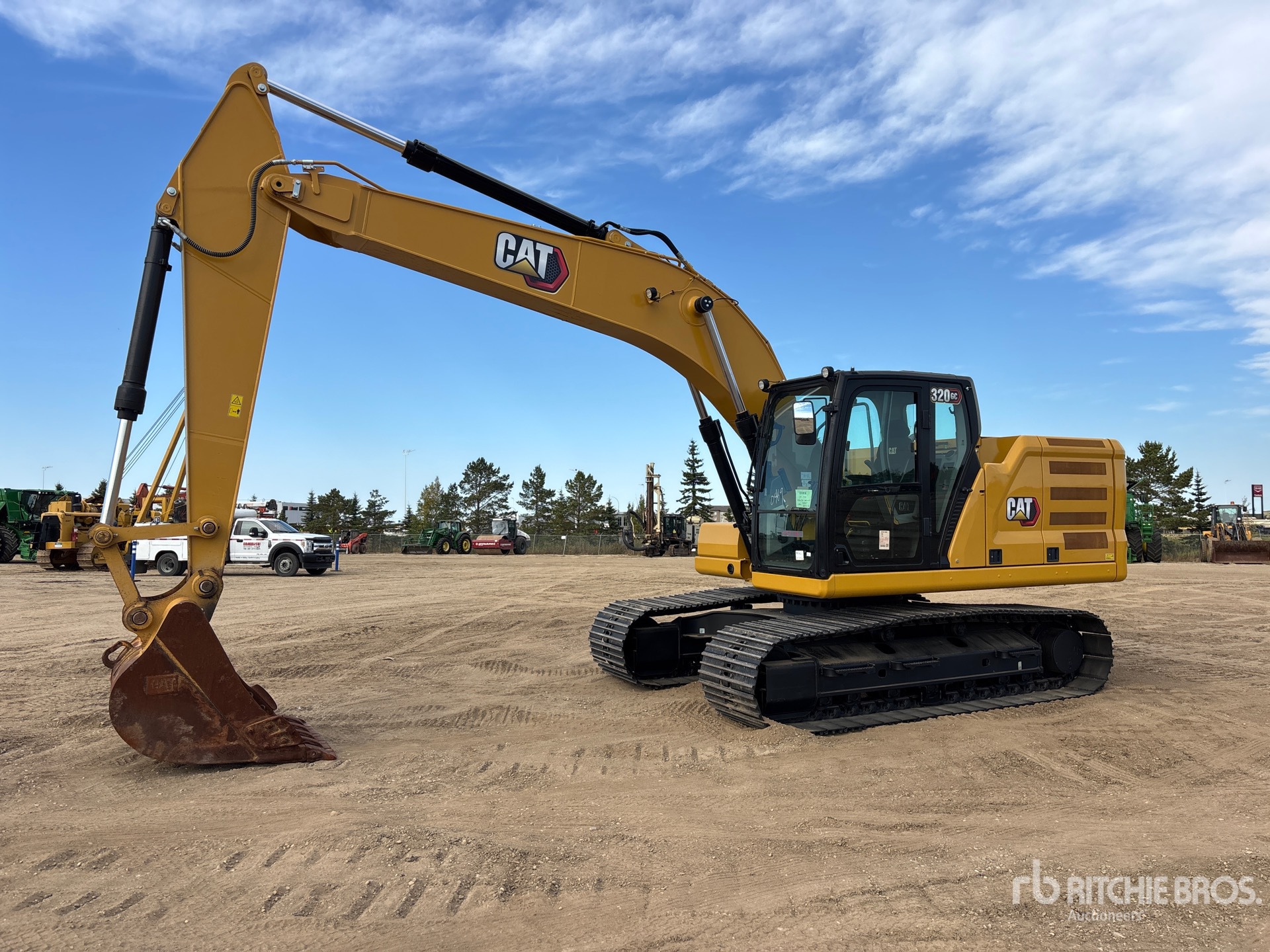 2023 Caterpillar 320 GC