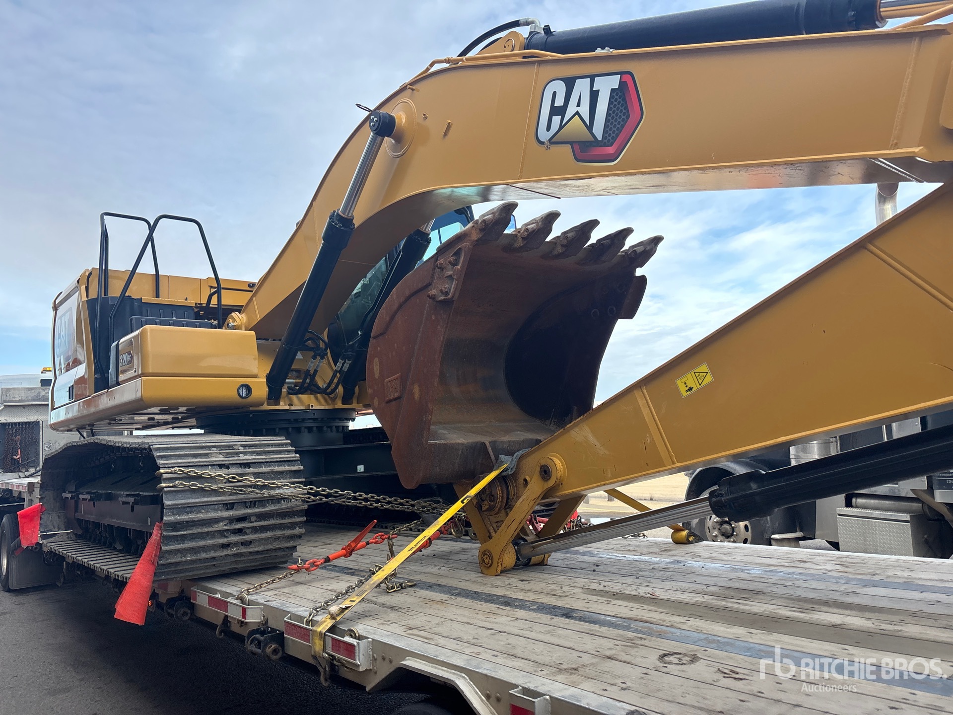 2023 Caterpillar 320GC