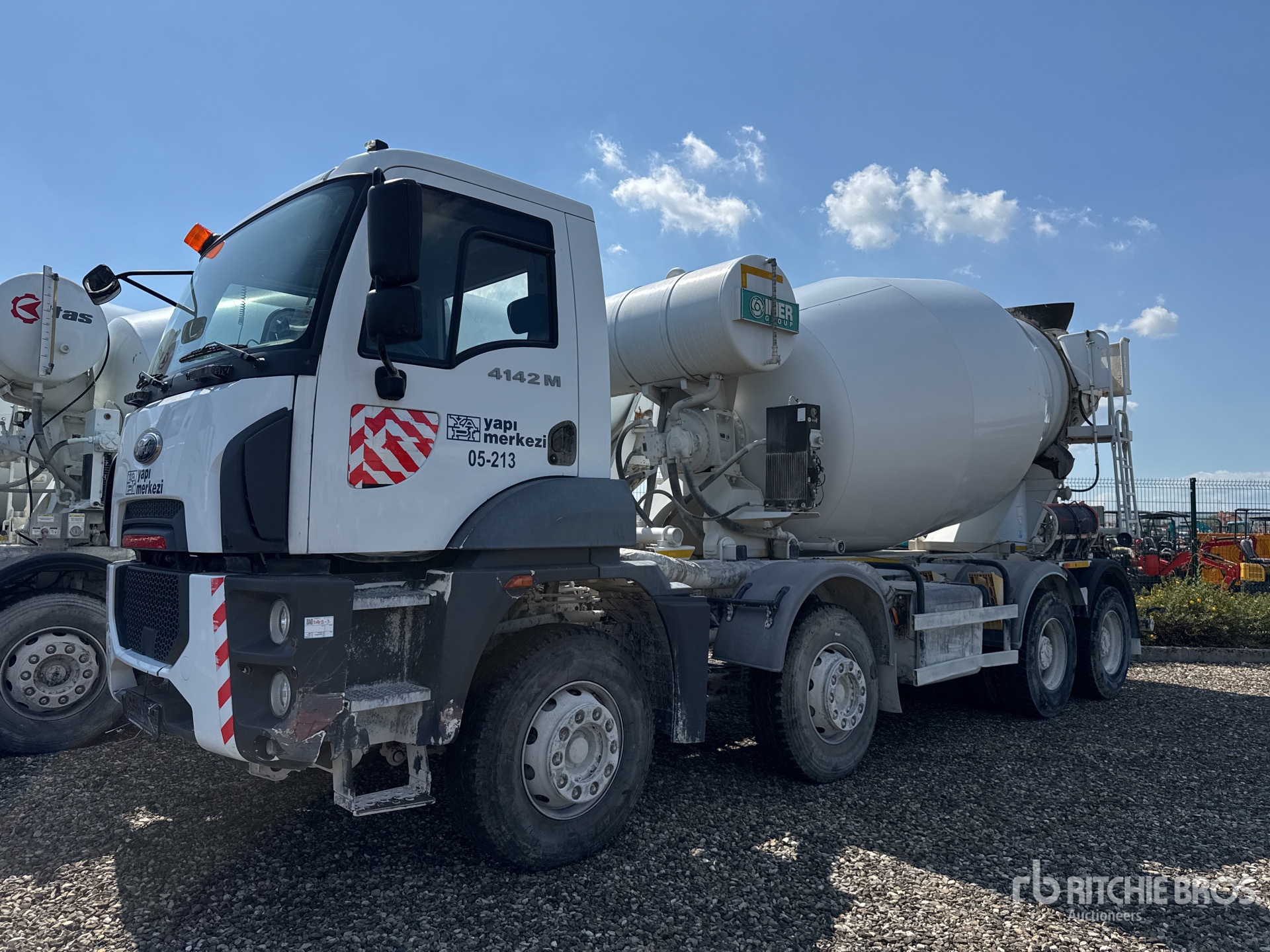 Photo of a 2023 Ford 4142M