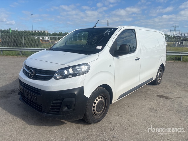 2023 Opel Vivaro 1.5 D Cargo Van