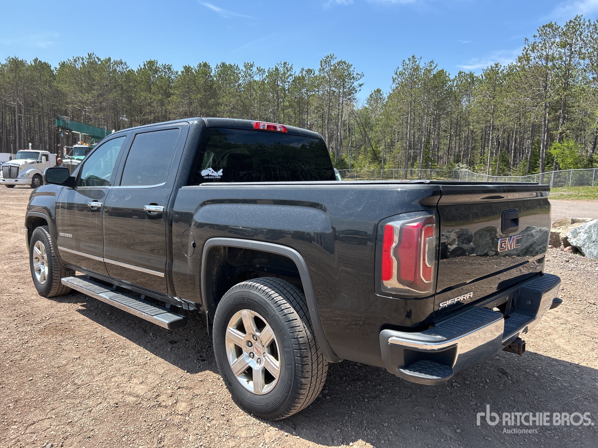 General Appearance with Picture, Left Rear Corner