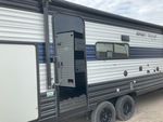 General Appearance with Glass