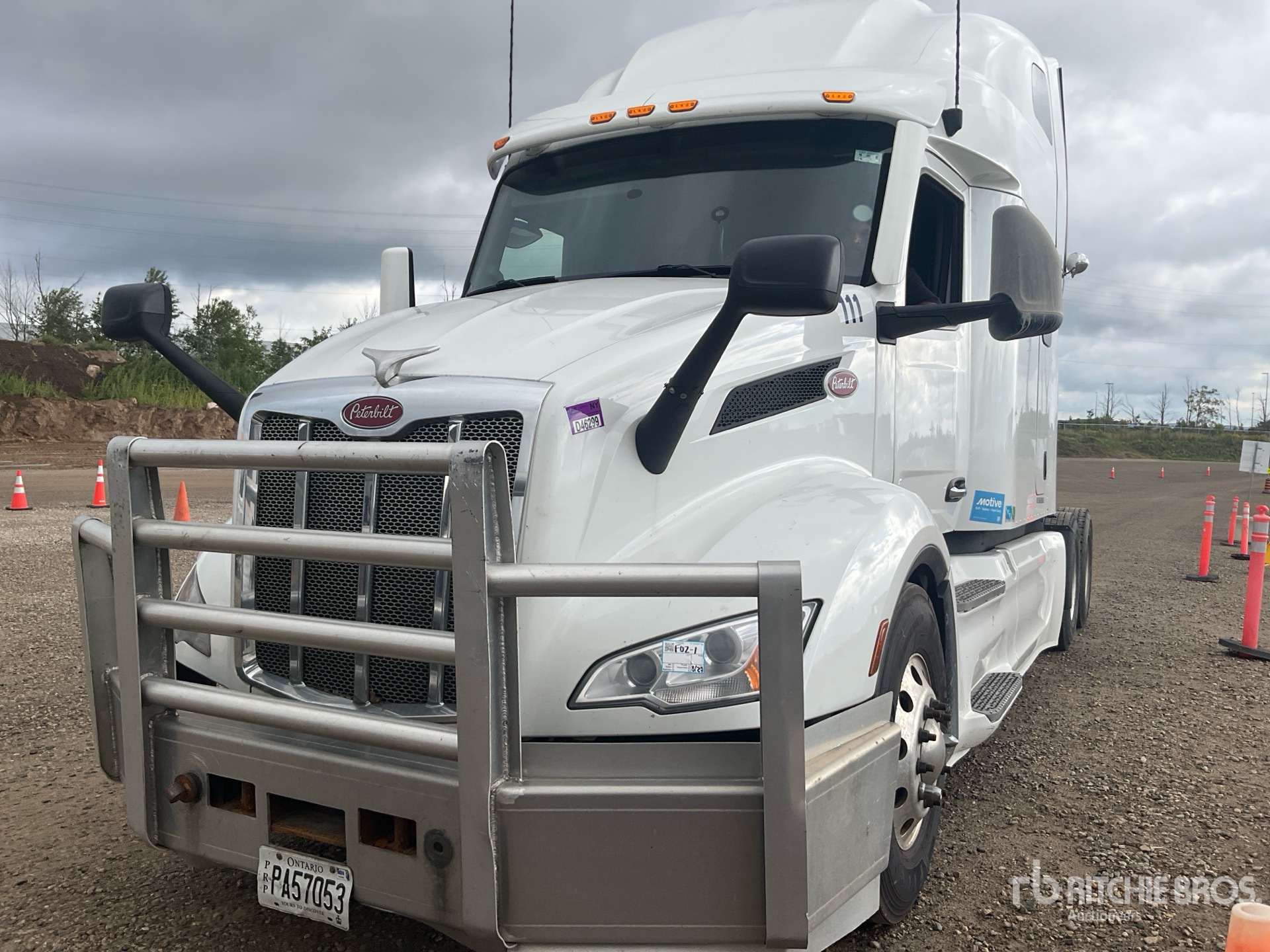 2023 Peterbilt 579