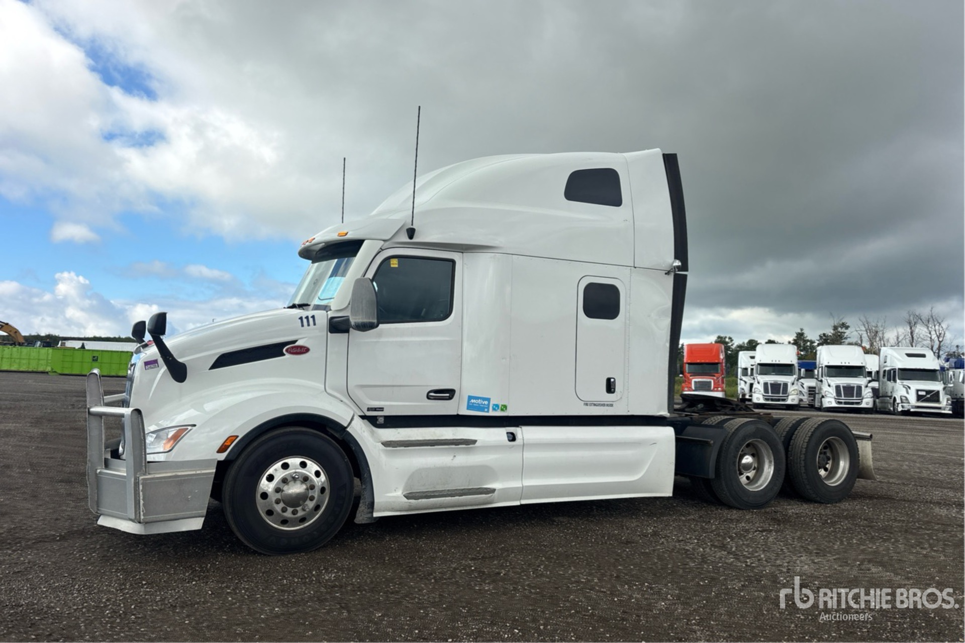2023 Peterbilt 579