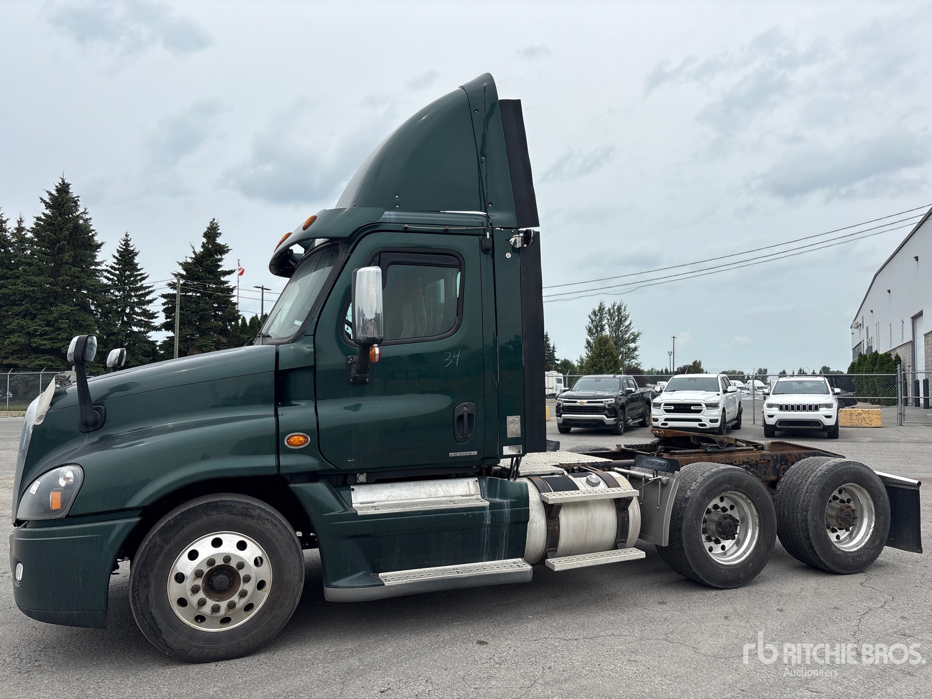 2011 Freightliner CASCADIA 125