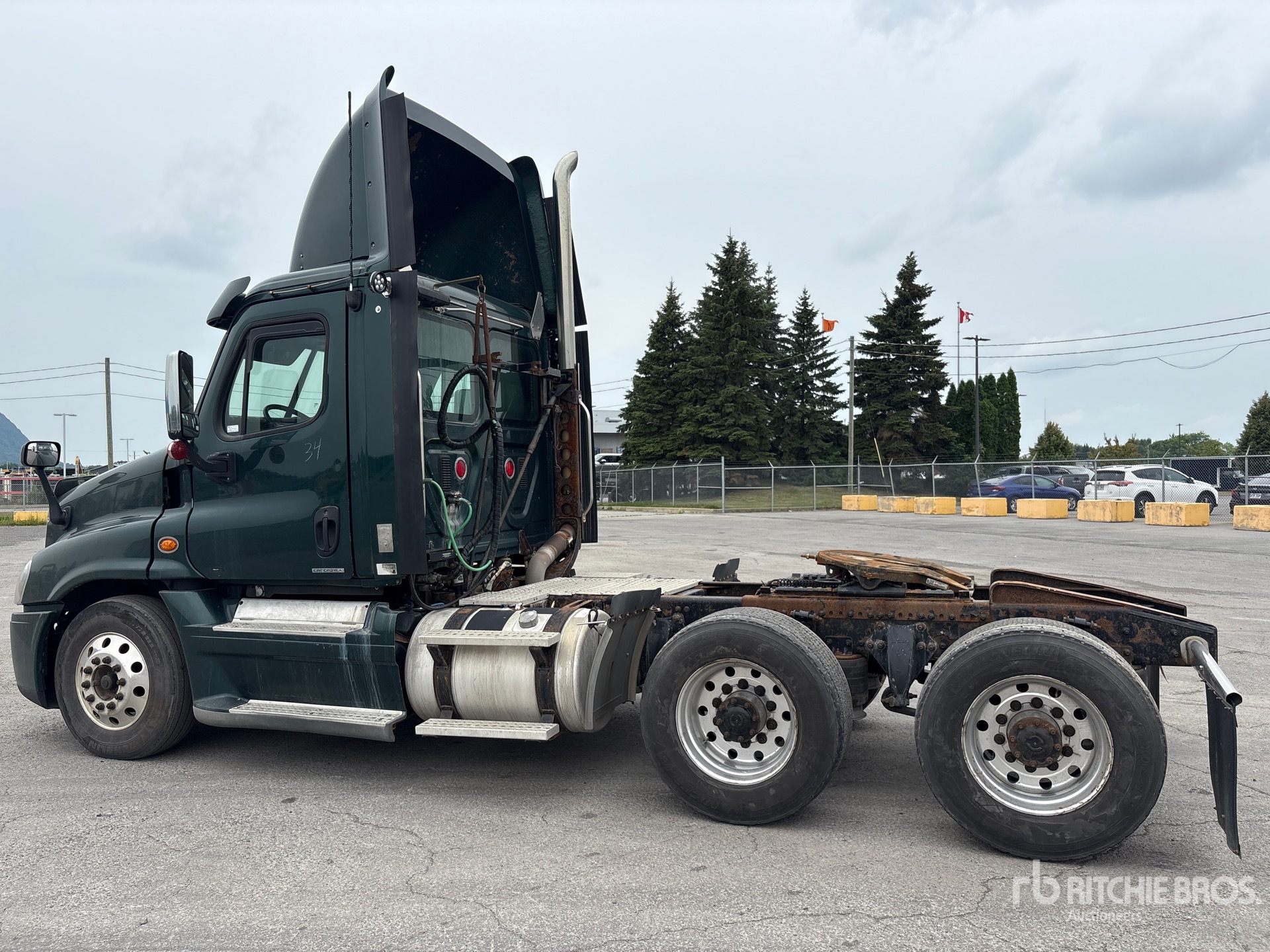 2011 Freightliner CASCADIA 125