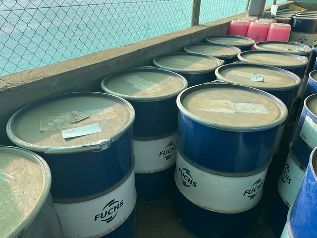 Quantity of (11) 180 kg Barrels Of Fuchs Renolit GR2-Ep Grease