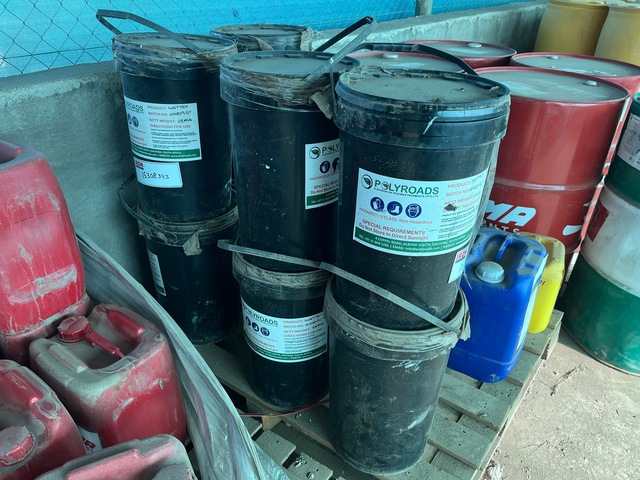 Quantity of (8) 25 kg Barrels Of Polyroads Dust-Tech